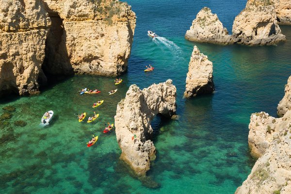 Expatriate living in Portugal: buy or rent ?